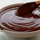 Yak make chocolate glaze with cocoa powder